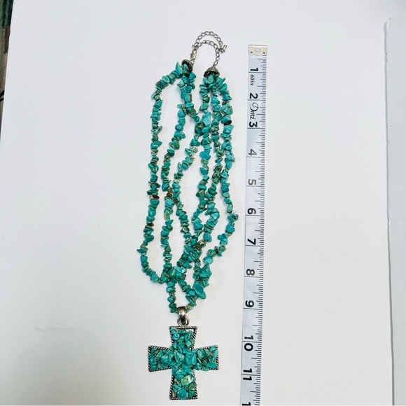 TRIPLE STRAND TURQUOISE NUGGET NECKLACE WITH 3” TURQUOISE CROSS - Picture 6 of 8